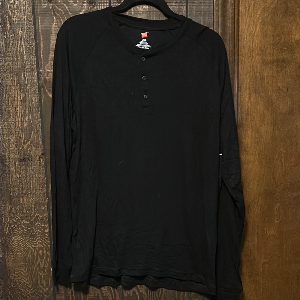 Hanes Black Long Sleeve Tee Casual Comfort